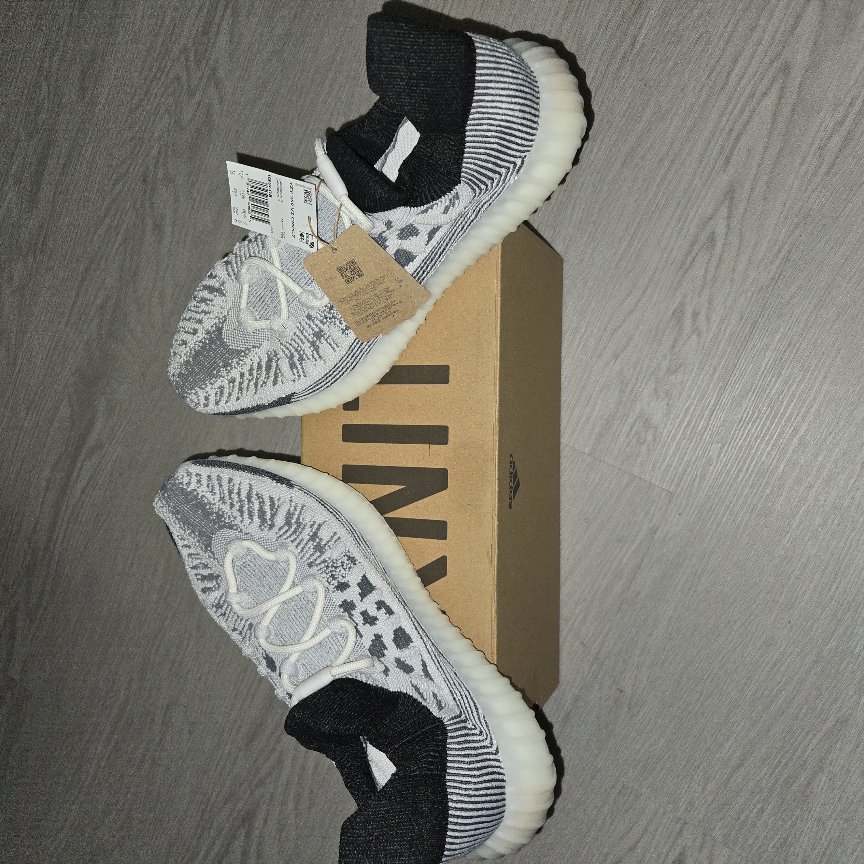 Adidas Yzy 350 V2 Compct